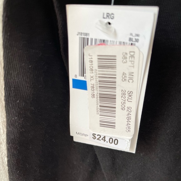 Men’s XL L-R-G cotton graphic t-shirt. Black. NWT. $24 value. Thank you. ⚫️🔵🟢 - Picture 4 of 4